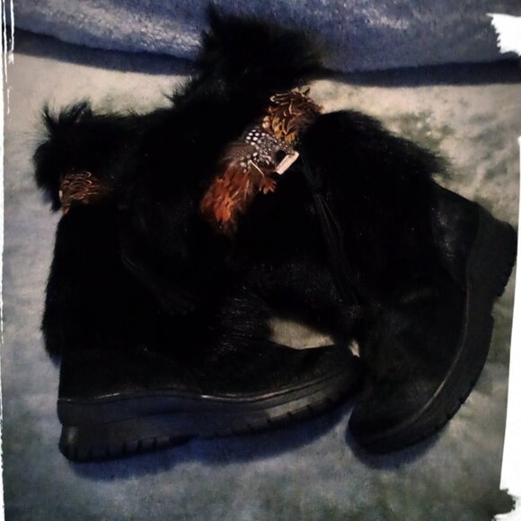 BearPaws Fur Boots Size 6 - Picture 1 of 8